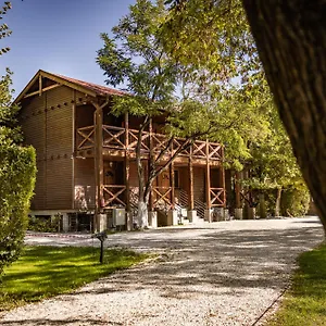 Maison d'hôtes Aréna Kemping&vendégház 