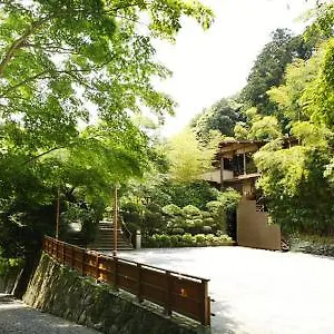 https://yama-no-chaya.kanagawa-hotels.com